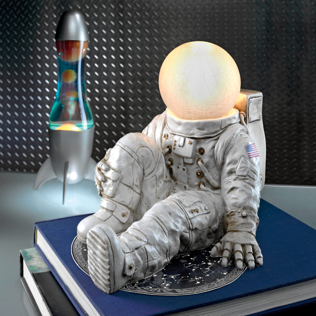 Astronaut at Ease Lighted Sculpture (KY7507)